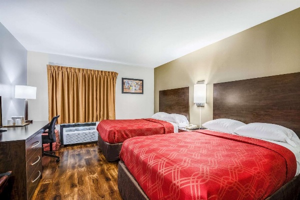 Econo Lodge Airport - Milwaukee Main image